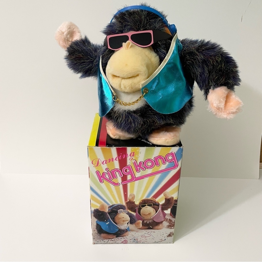 Vintage Dancing King Kong Gorilla Plush Toy